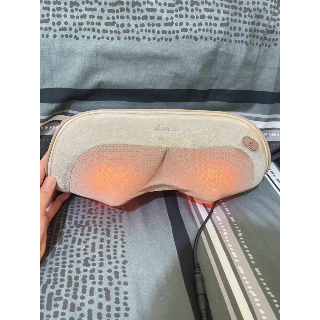 OSIM uCozy 3D Neck & Shoulder Massager Therapy Preloved