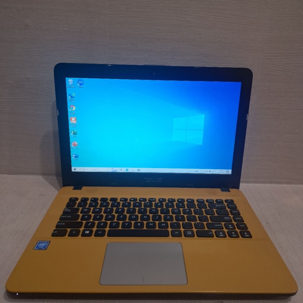 677. Asus x441MA intel coleron N4000