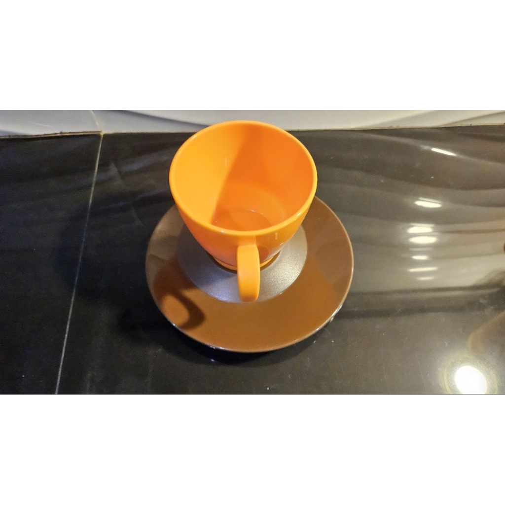 moment cup tupperware