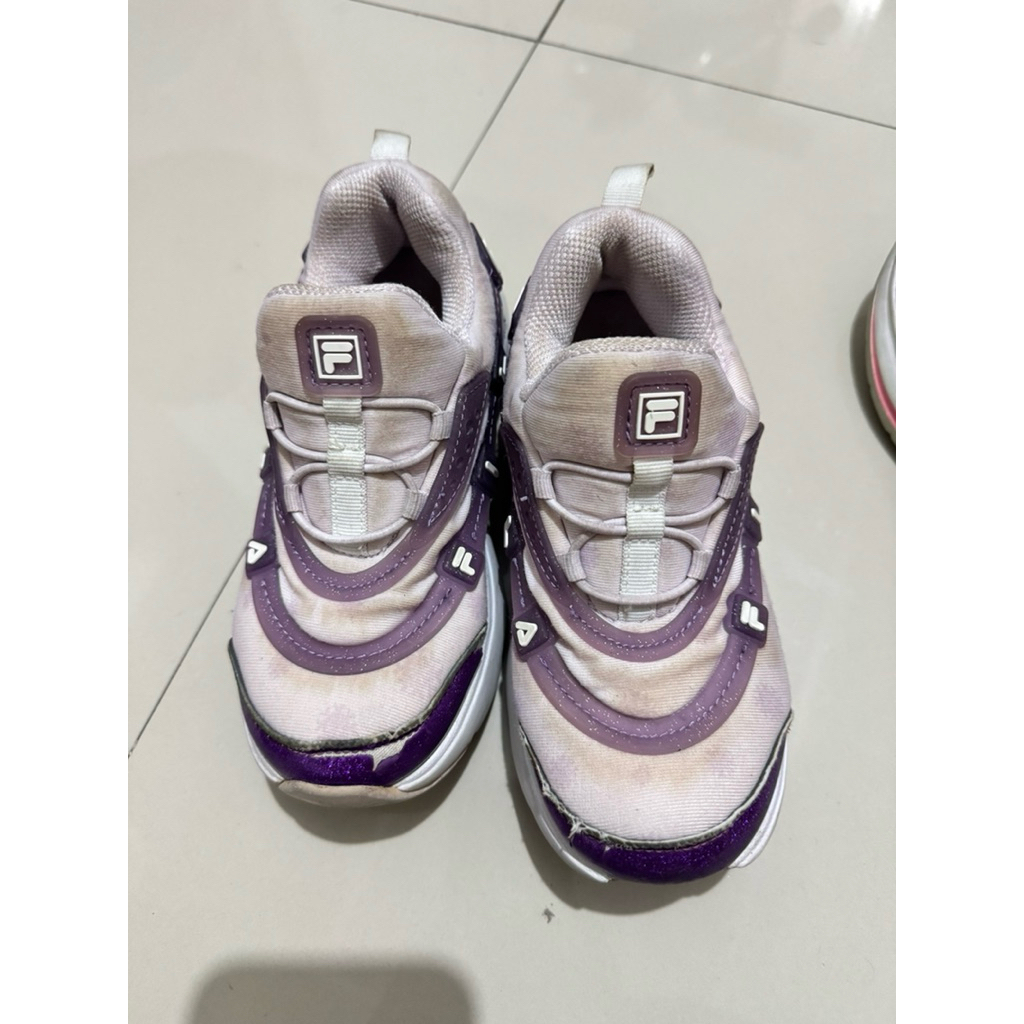 preloved sepatu fila kidz size 32 ori