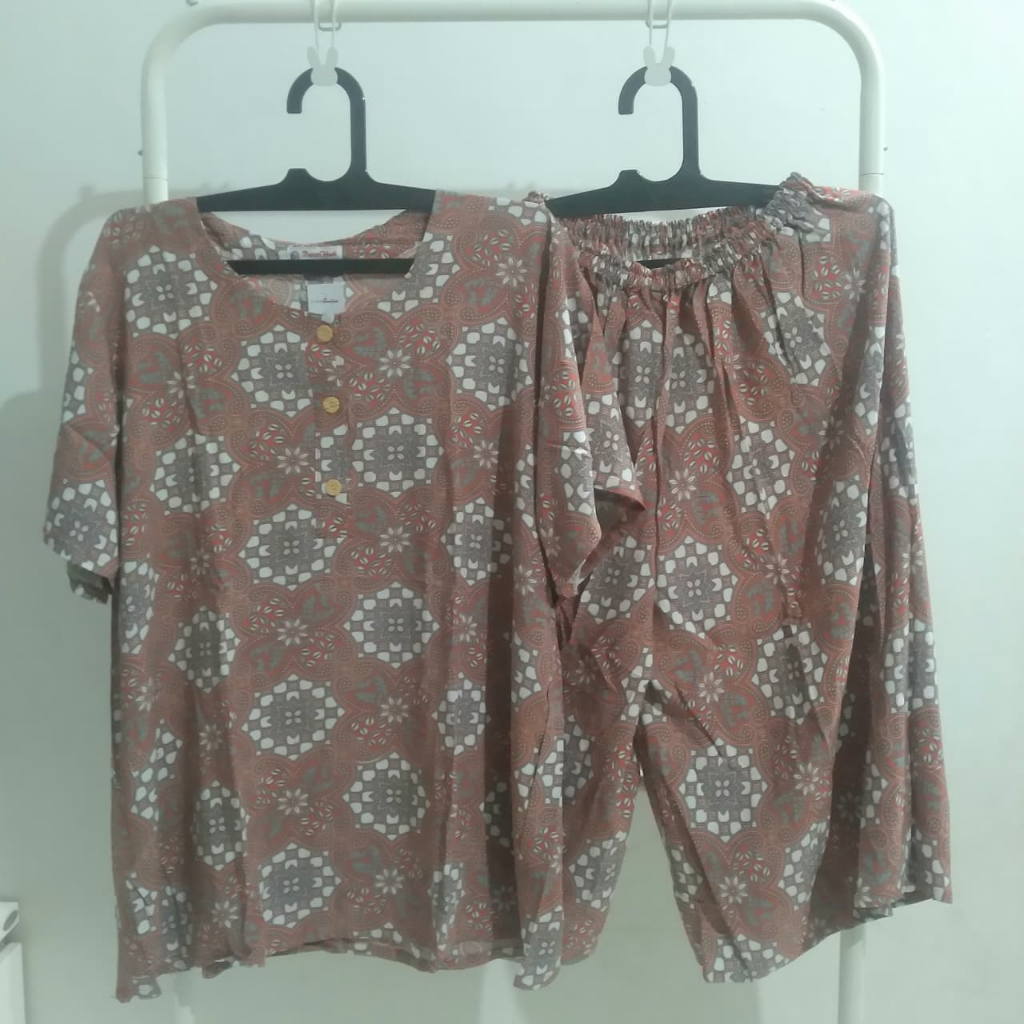 Piyama / Setelan Baju Tidur / Daster Atas Bawah - Batik Danar Hadi - Pendek