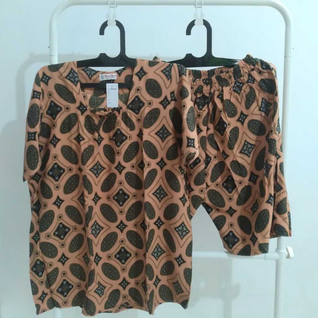 Piyama / Setelan Baju Tidur / Daster Atas Bawah - Batik Danar Hadi - Pendek