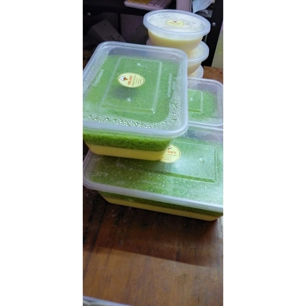 Puding Lumut Pandan box 750ml + vla vanilla