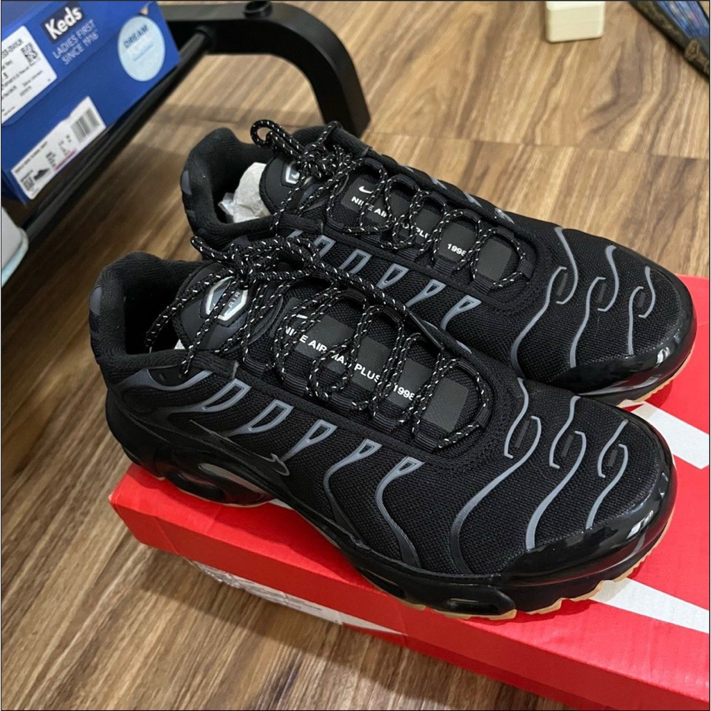 nike airmax plus tn preloved