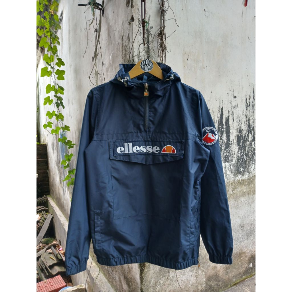 ellesse mont 2