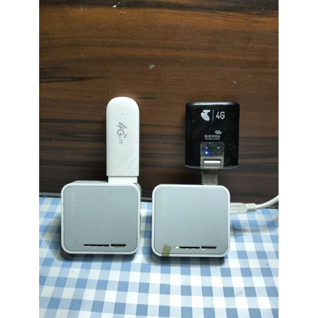 1 SETT USB MODEM +TP-LINK TL-MR3020 UNIT TESS NORMAL+ADAPTOR