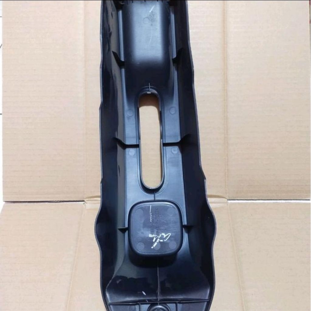 console box rem tangan toyota agya daihatsu ayla 58911-bz050-bo