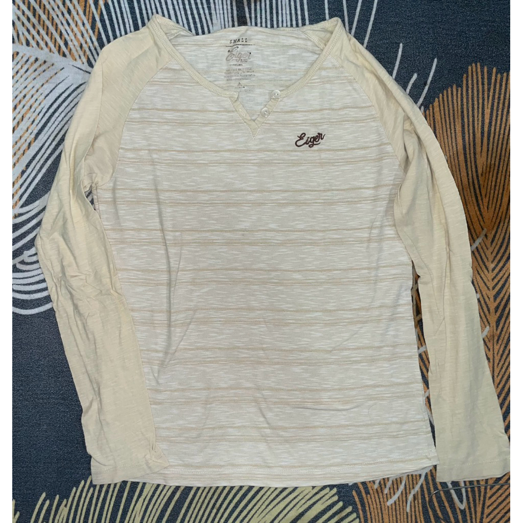 preloved kaos eiger wanita