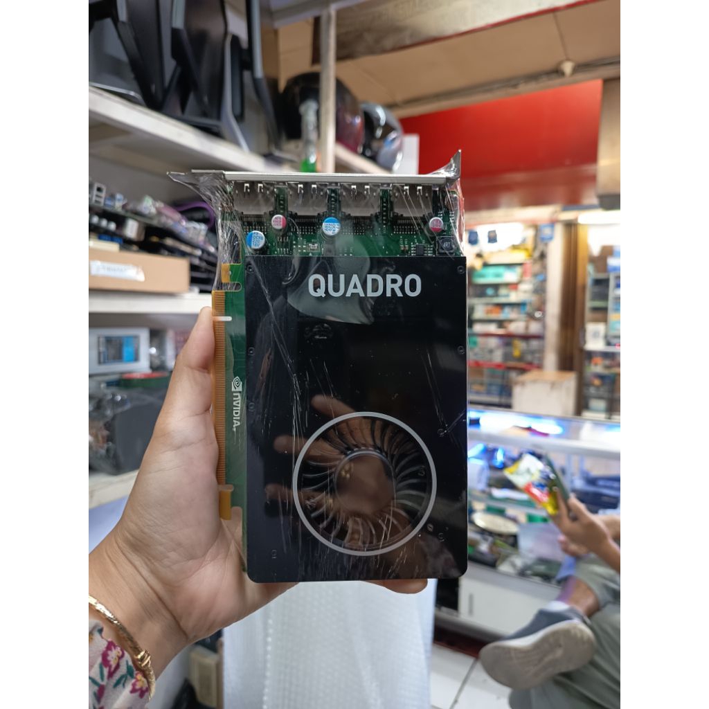 vga quadro M2000 4 GB DDR5