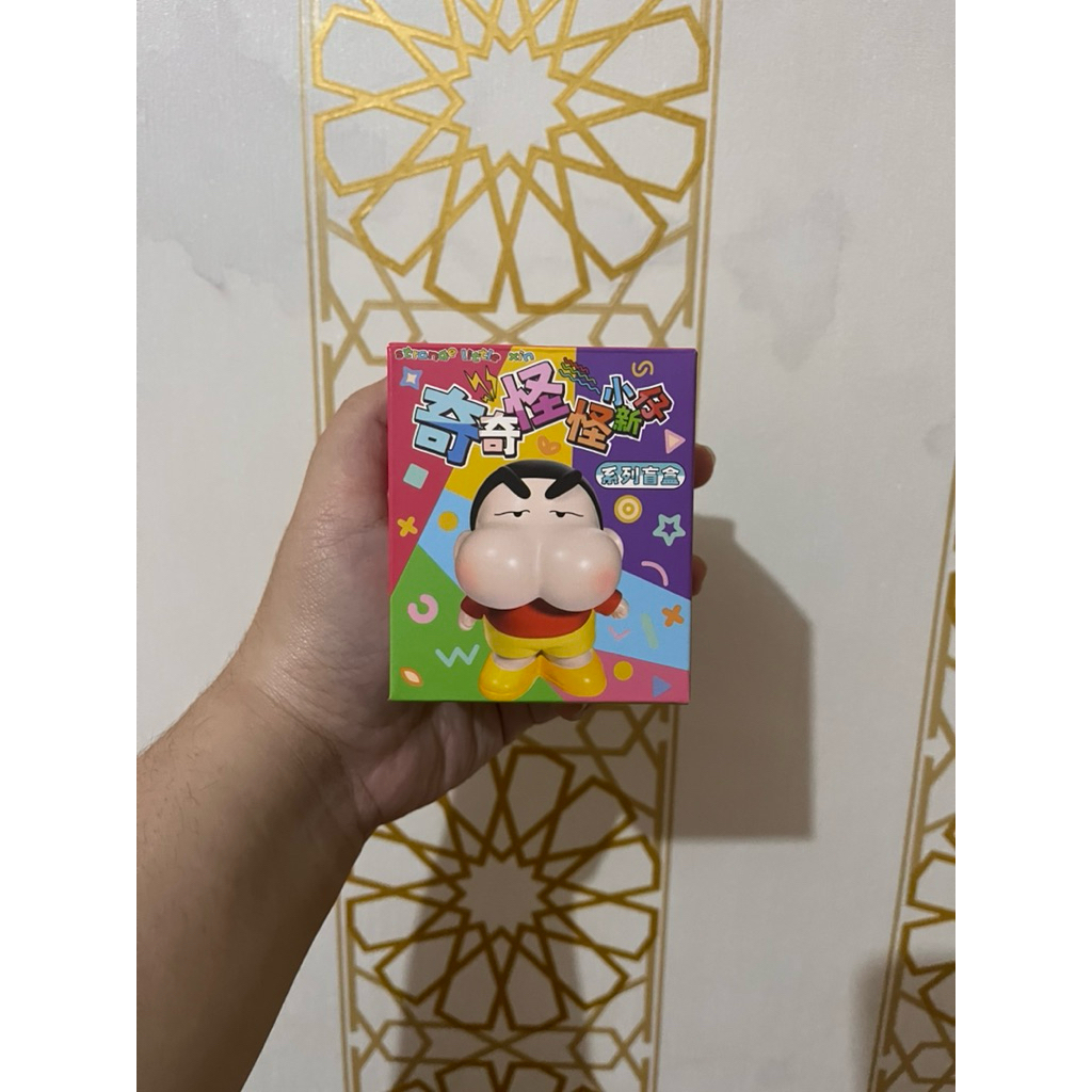 blind box shinchan figure