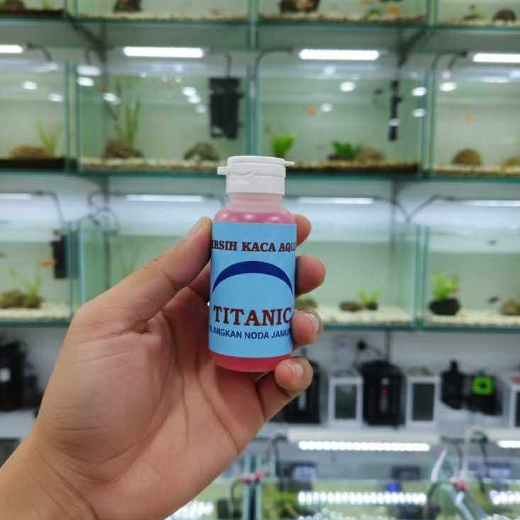 CAIRAN PEMBERSIKAN KACA AQUARIUM / KACA, TITANIC PEMBERSIH KACA AQUARIUM TITANIC 60 ML OBAT JAMUR