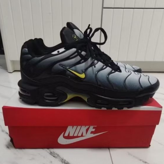 Sepatu Nike Air Max Plus Tn Black Wolf Grey - Sepatu second original sneakers second original suraba