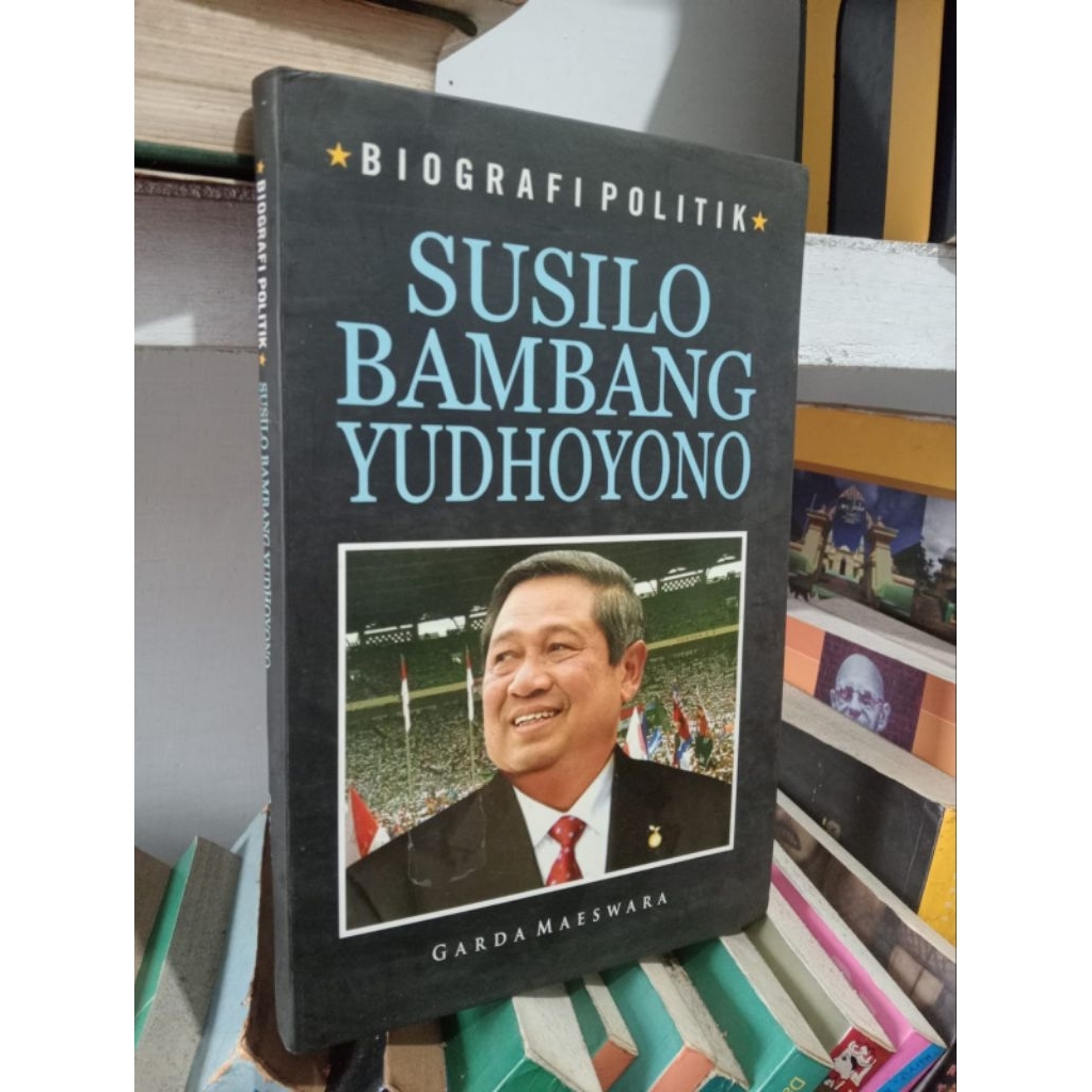 BIOGRAFI POLITIK SUSILO BAMBANG YUDHOYONO