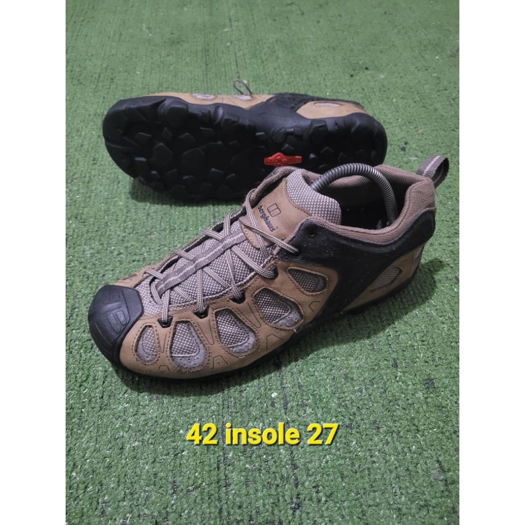 sepatu gunung s42 berghaus