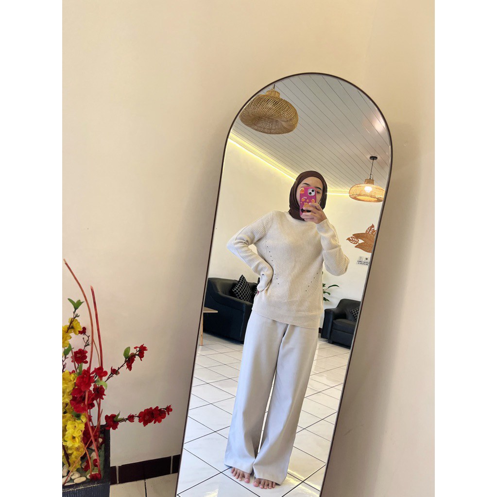 Preloved Rajut Wanita - Rajut Wanita - Baju Atasan Wanita - Rajut tebal - Preloved