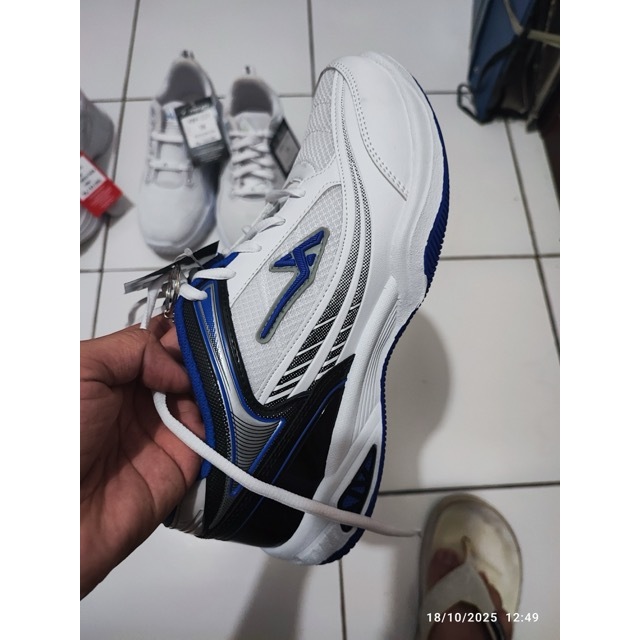 hot deals pro att bsd 640 sepatu badminton volley olahraga pria wanita sol karet asli original kuat