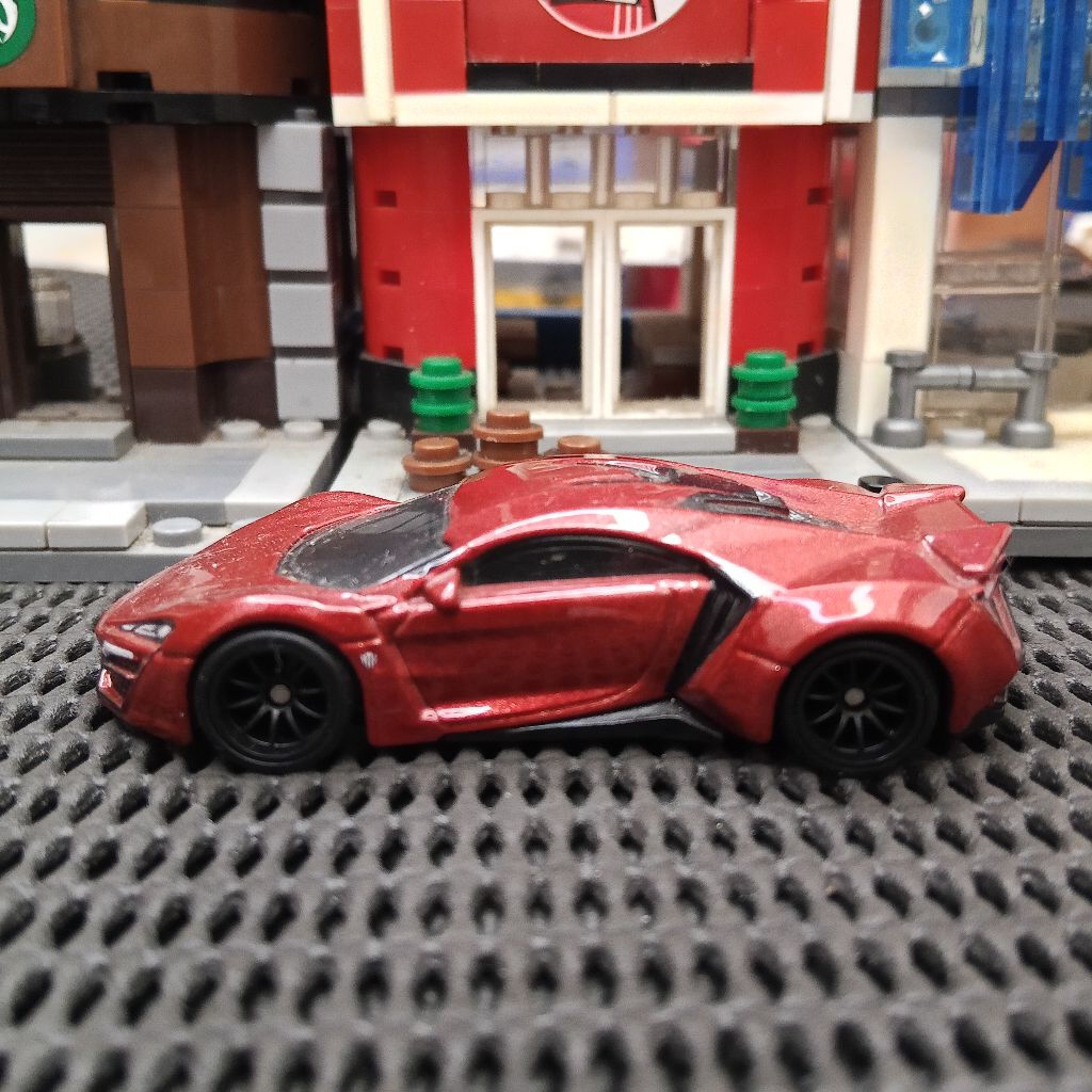 HOT WHEELS LOOSE PREMIUM LYKAN HYPERSPORT