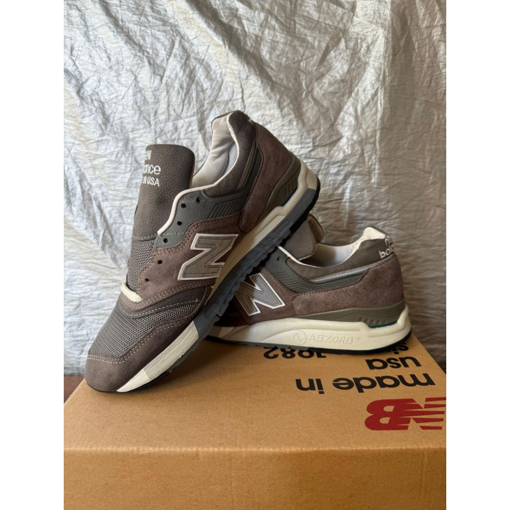 N3w B4l4nce 997.5 grey M.I.USA second authentic original sertificate legit check by. Depatu & poizon