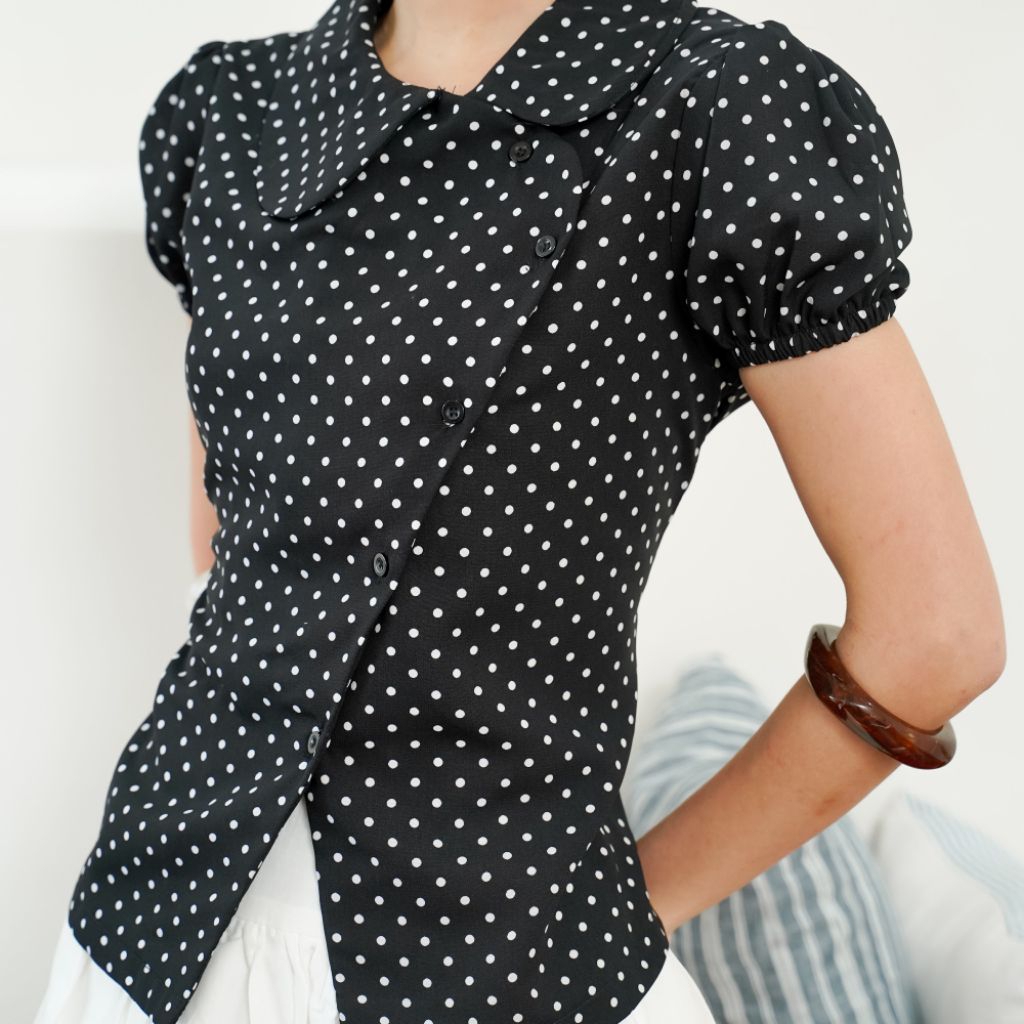 atasan top blouse polkadot hitam putih