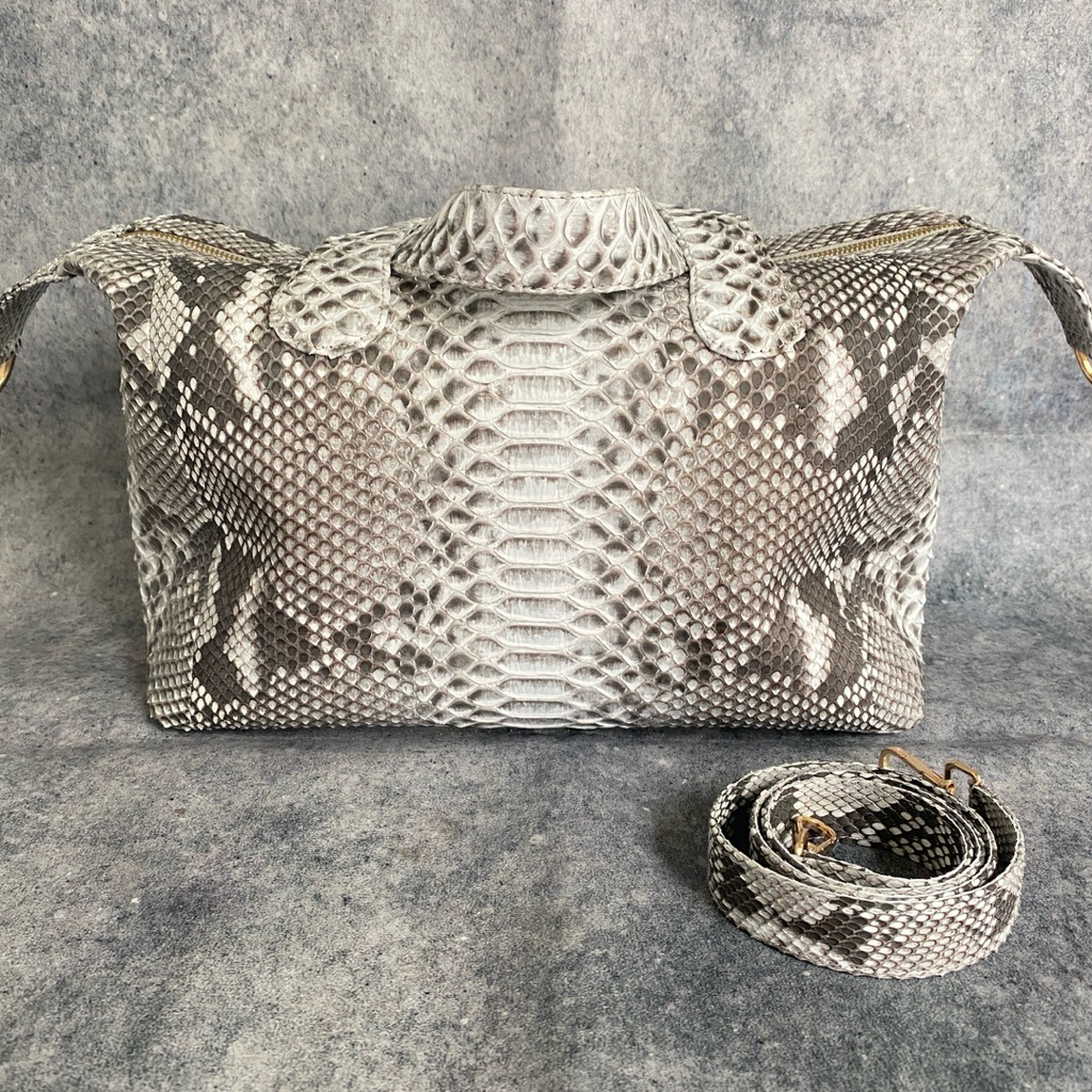 AA LEATHER Tas Wanita Stylish Motif Ular – Handbag Sekaligus Slingbag