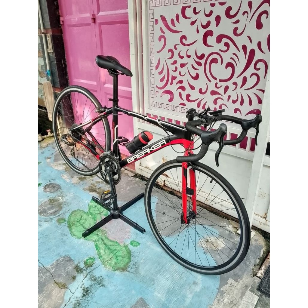 SEPEDA ROADBIKE GENIO BREAKER