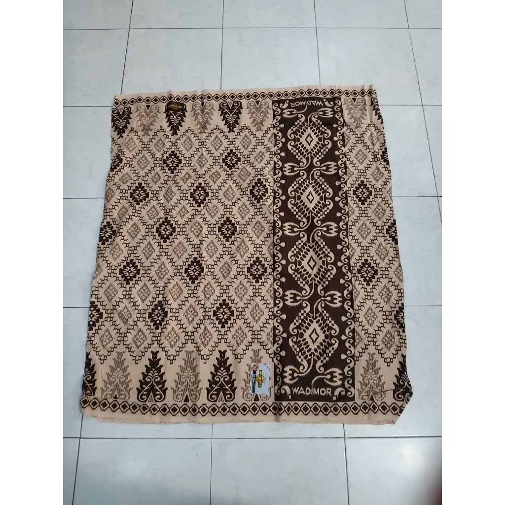sarung wadimor bali silver,sarung motif kembang