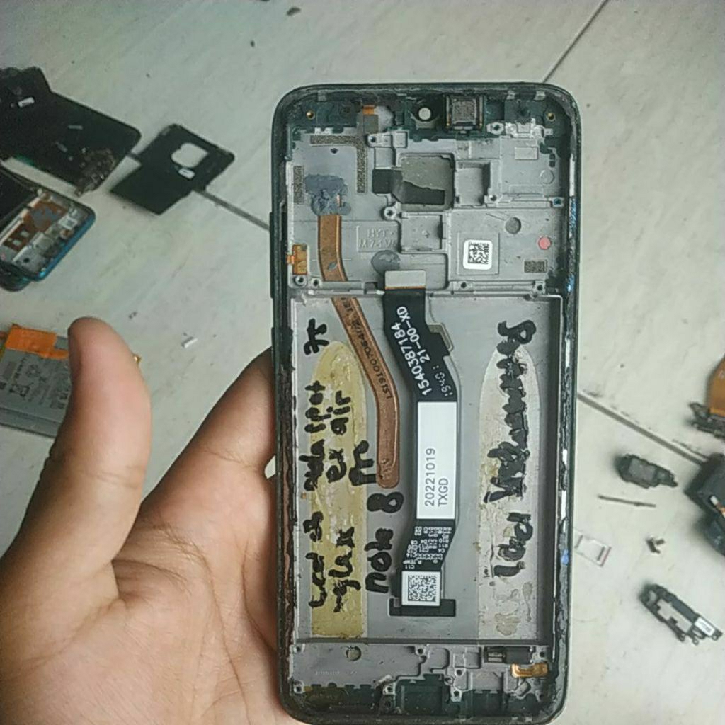 lcd bekas redmi note 8 pro lcd ok,minus glass, adaa sportt, ex air