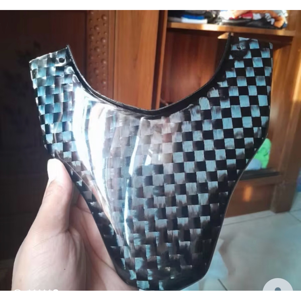 ducktail beat deluxe carbon kevlar