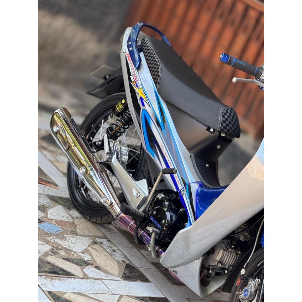 KNALPOT MODEL KHARISMA LEHERAN BLUE SET TAMENG KHARISMA SUPRA X 125 WAVE