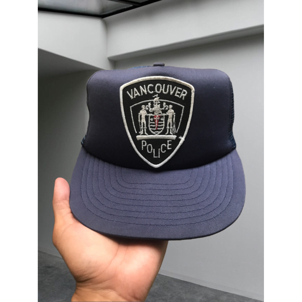 TOPI TRUCKER VANCOUVER POLICE