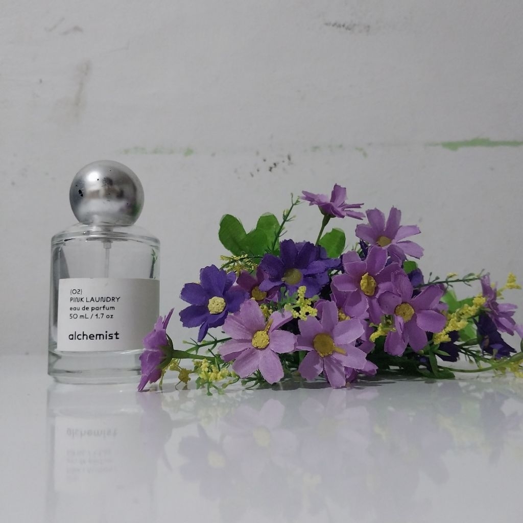 Alchemist Onirique dan Pinky Laundry botol bekas kosong parfum
