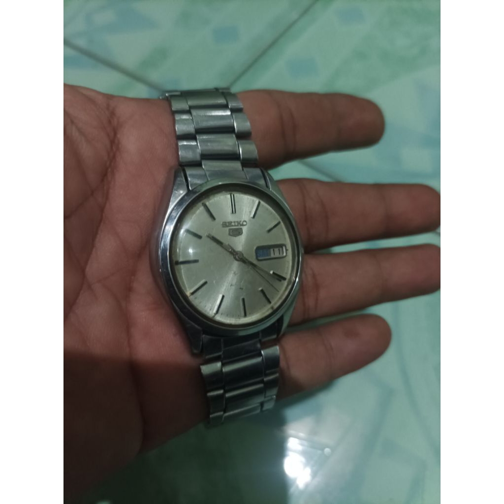 seiko 5 automatic