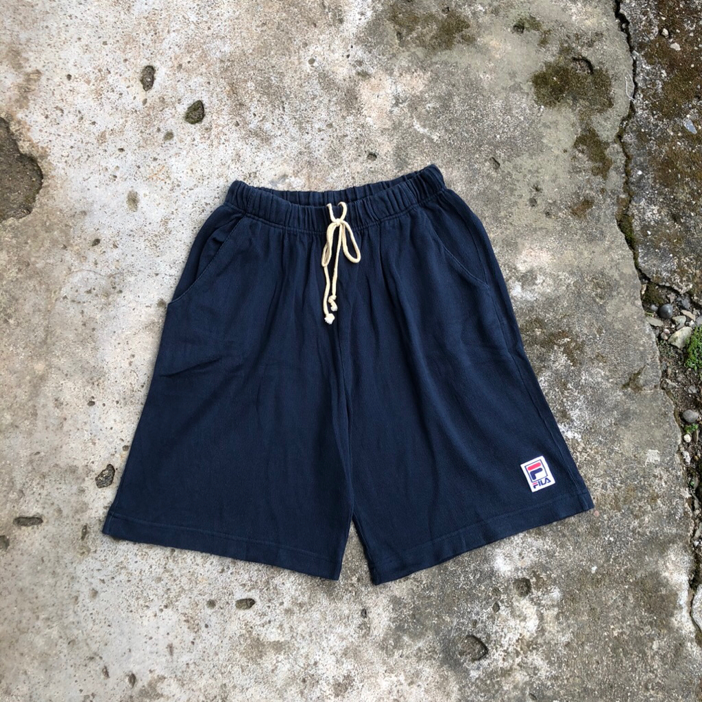 Relaxed shortpants/Celana Pendek fila ( second/bekas )