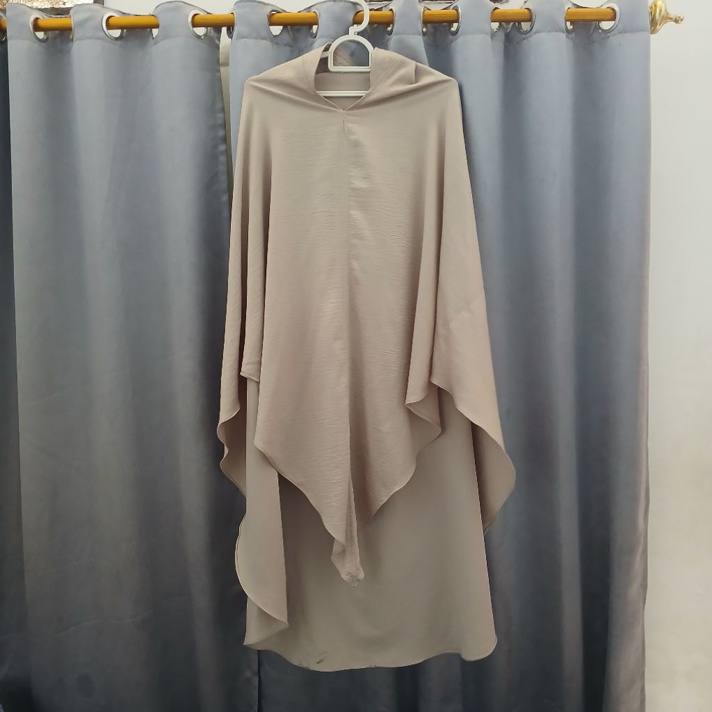 KHIMAR NONPAD FALA SILKY BELLEZASH PRELOVED