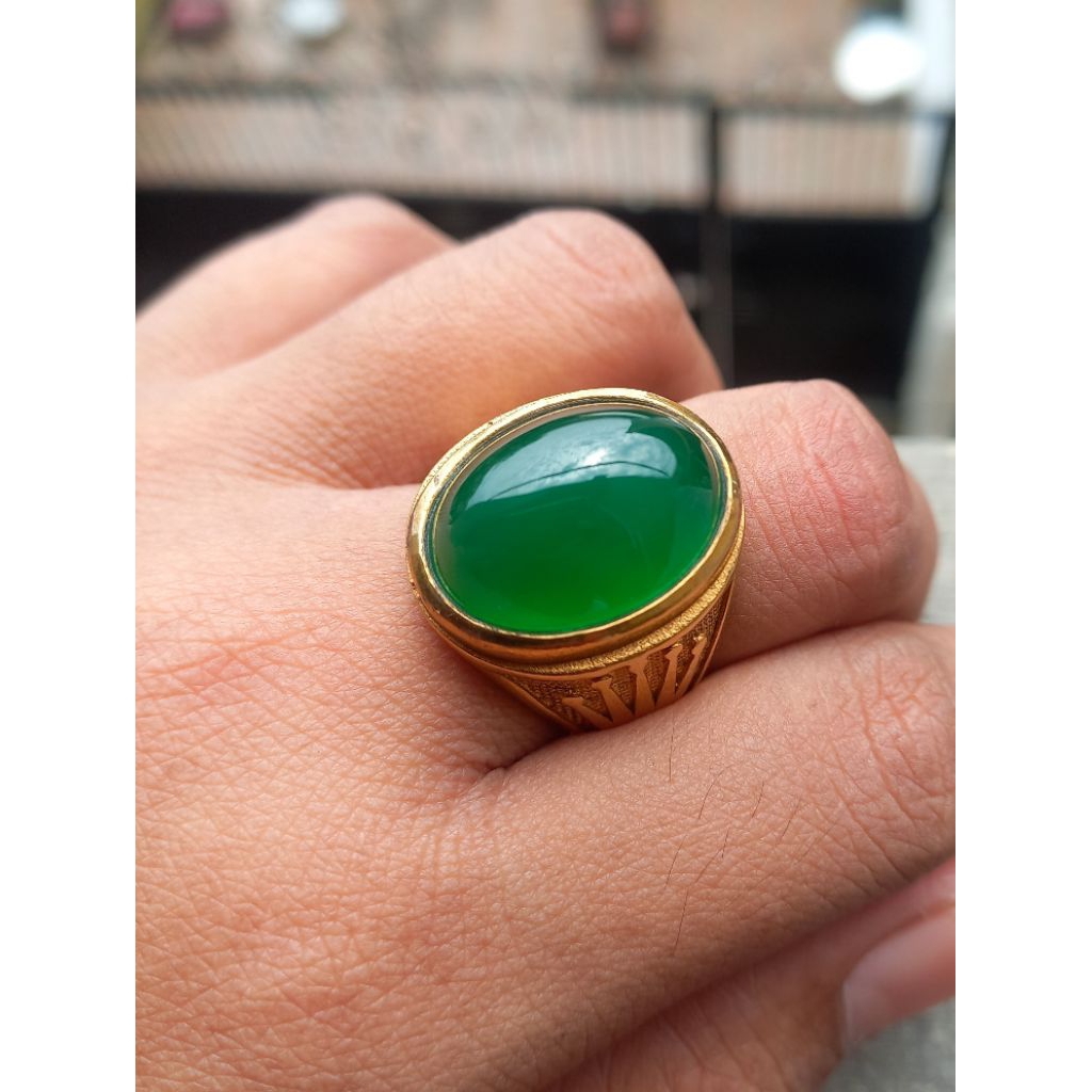 cincin batu Anggur hijau