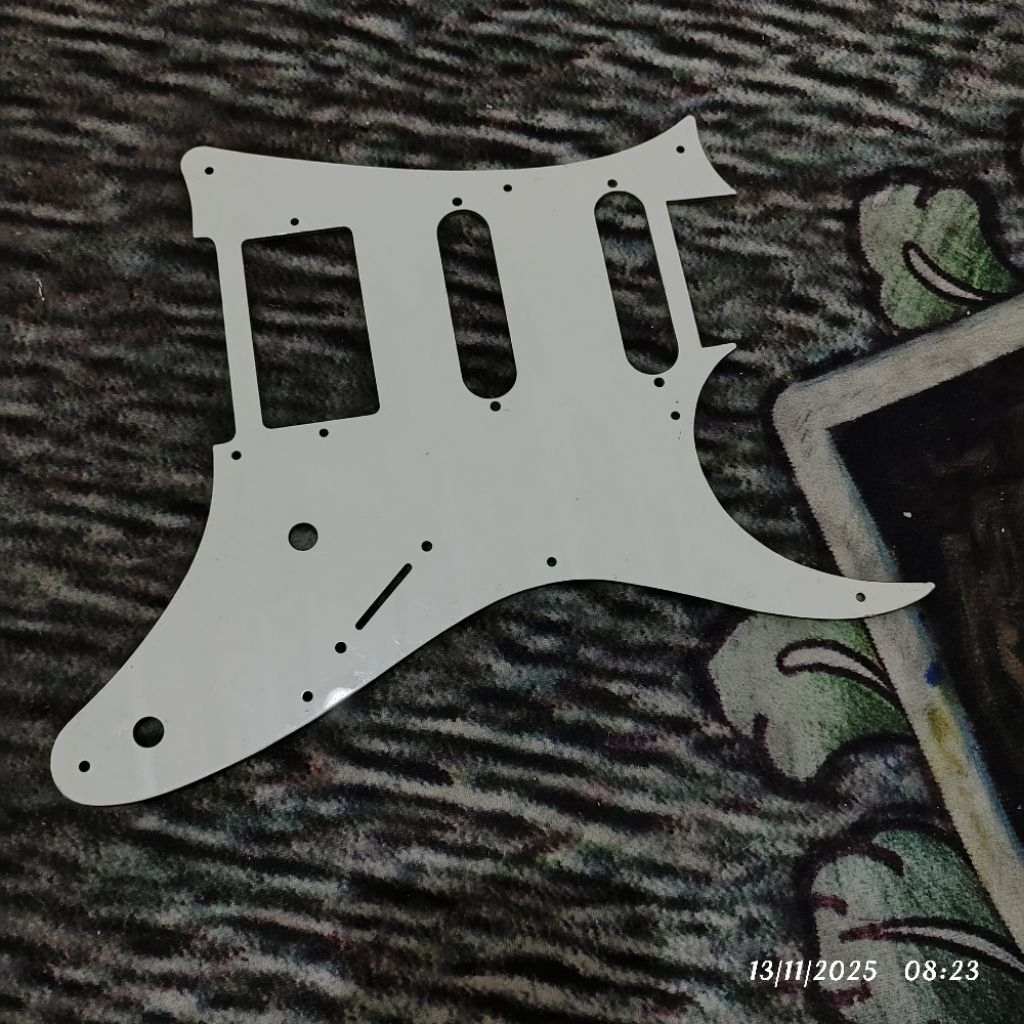 Pickguard Gitar Ibanez HSS 3ply termurah se-Indonesia