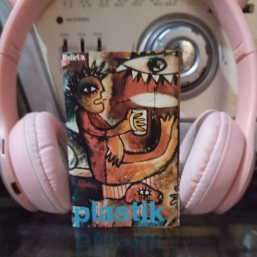 kaset pita plastik self tittled album