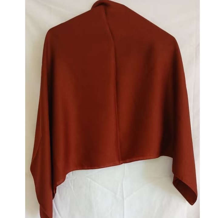 Preloved Jilbab Segi Empat Merah Maroon