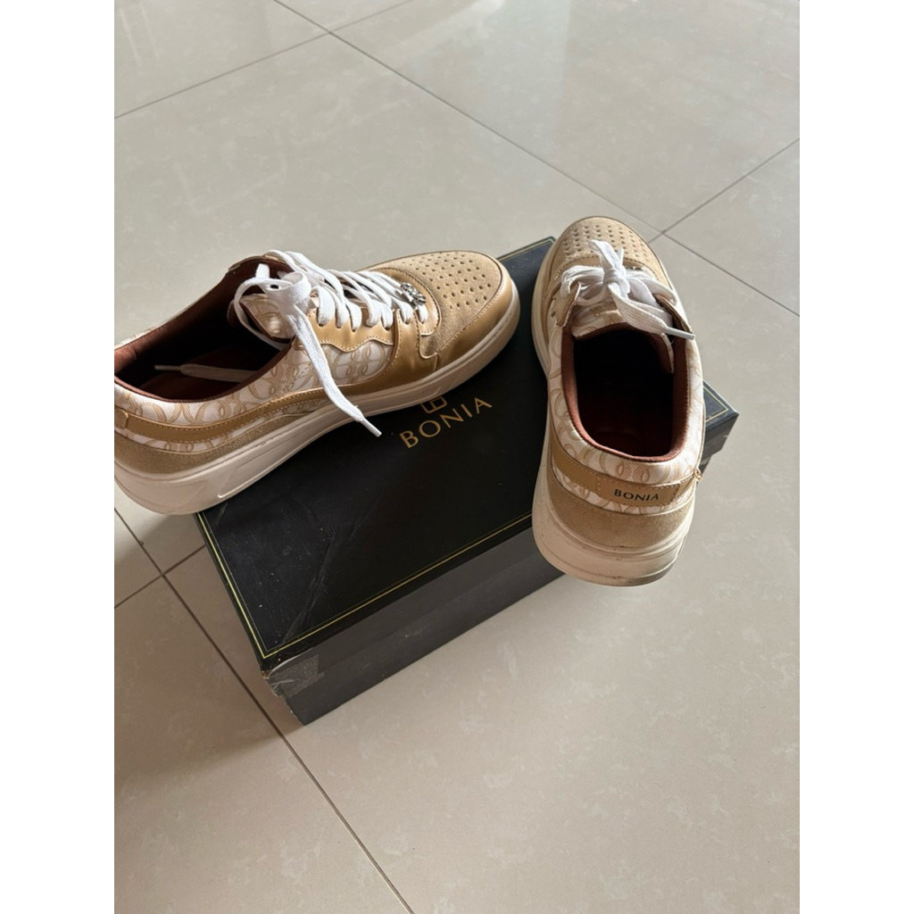 sepatu bonia preloved