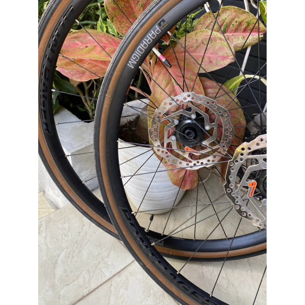 wheelset bontrager paradigm tlr 700c copotan trek emonda
