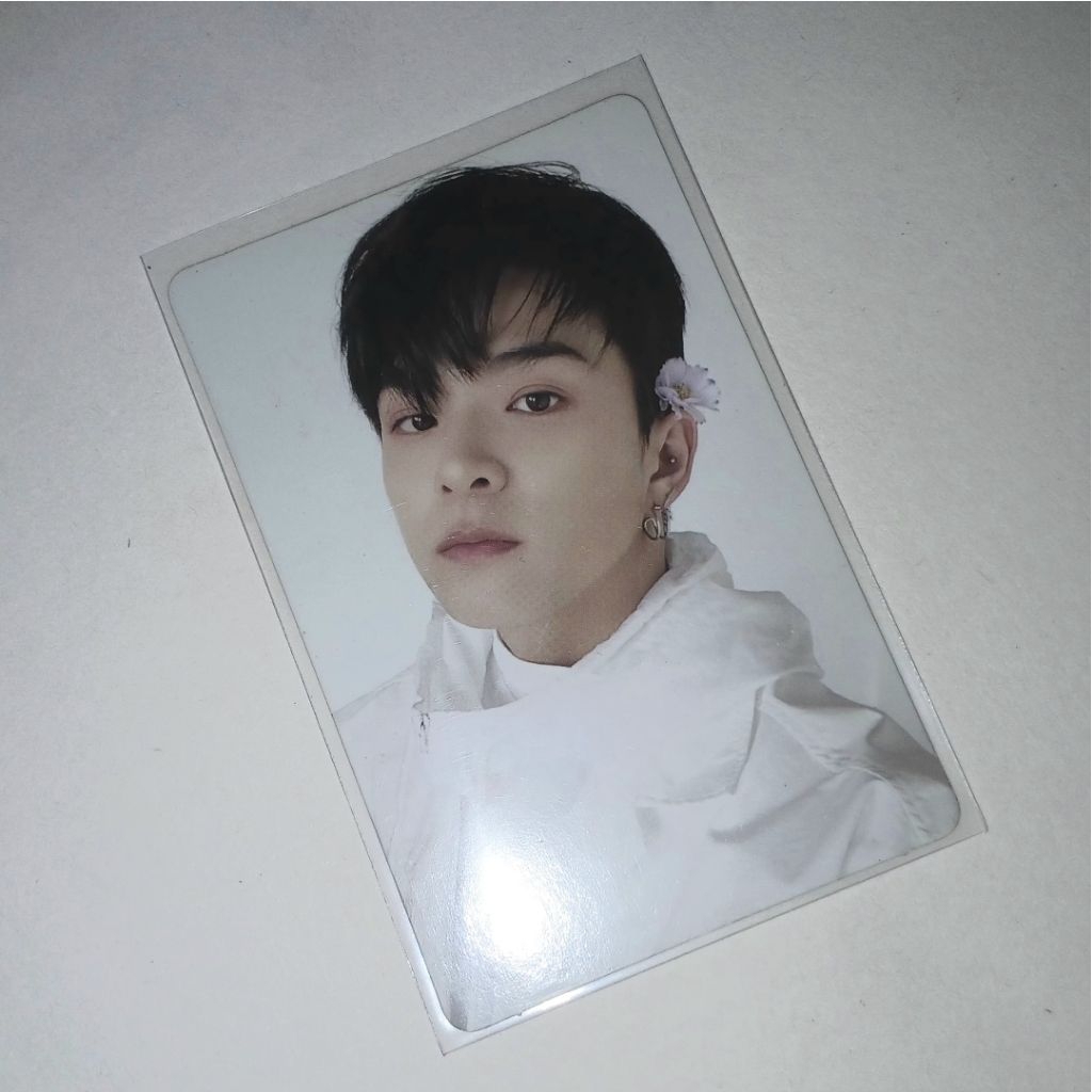 Photocard official asahi treasure