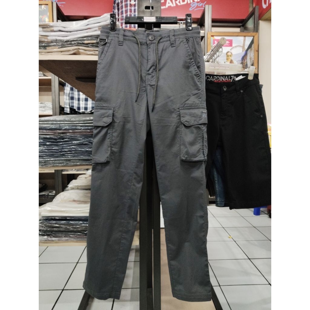 celana cargo panjang slimfit cardinal (EBGBI.00100K/B)