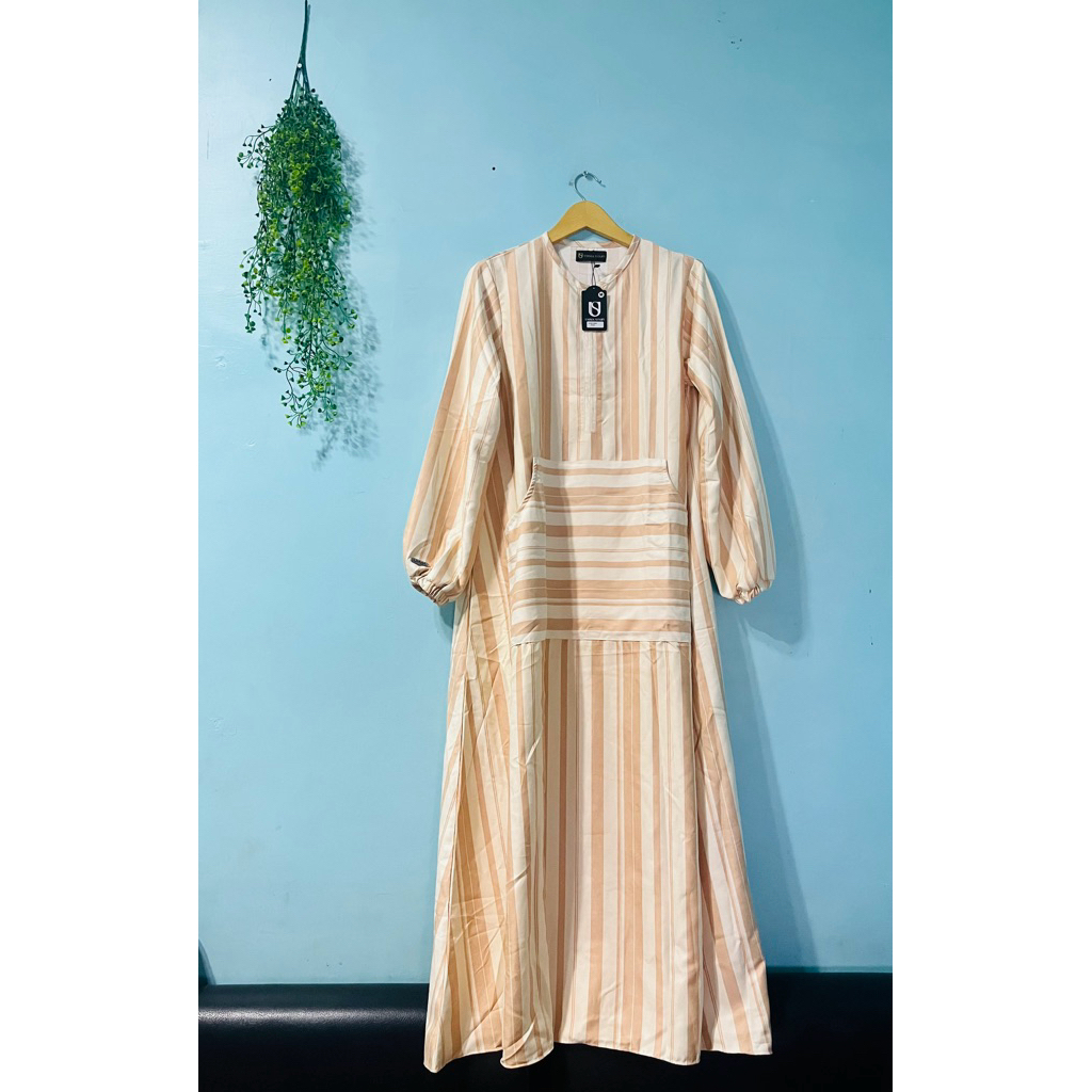 Zeline dress casual stripe bahan baby courduray by Umma Syarii New bukan PL
