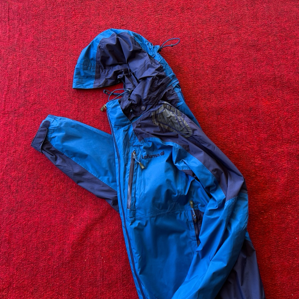 jaket lafuma gorpcore