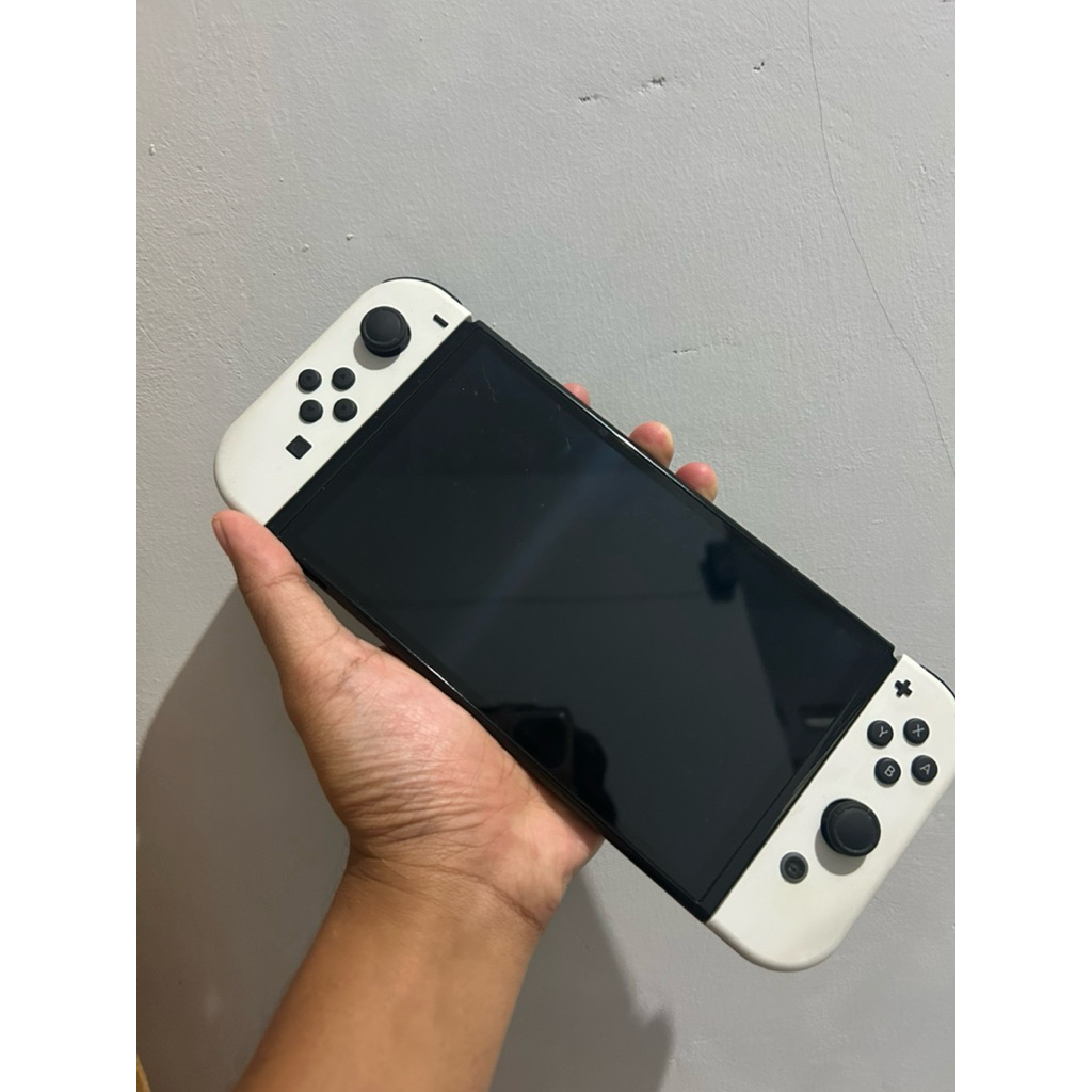 Console Nintendo Switch OLED white OFW Second Condition 64GB