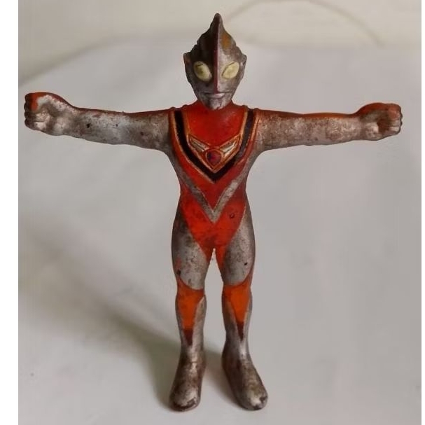 Vintage Sofubi Ultraman Gaia Bandai
