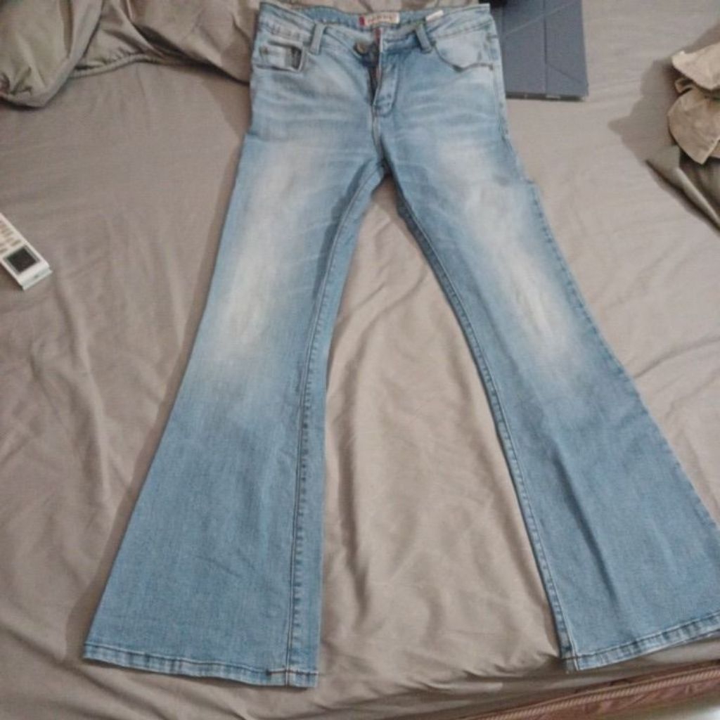 celana jeans flare jeans cutbray merek matahari ako