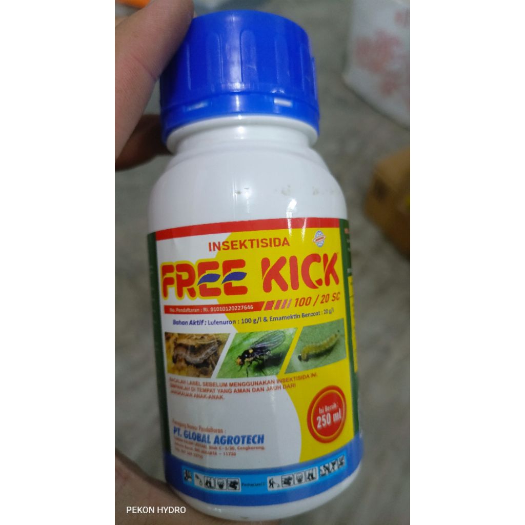FREE KICK 100/20 SC - 250 ML PEMBASMI HAMA ULAT GRAYAK ULER  INSEKTISIDA LEBIH BAGUS DARI FENITE