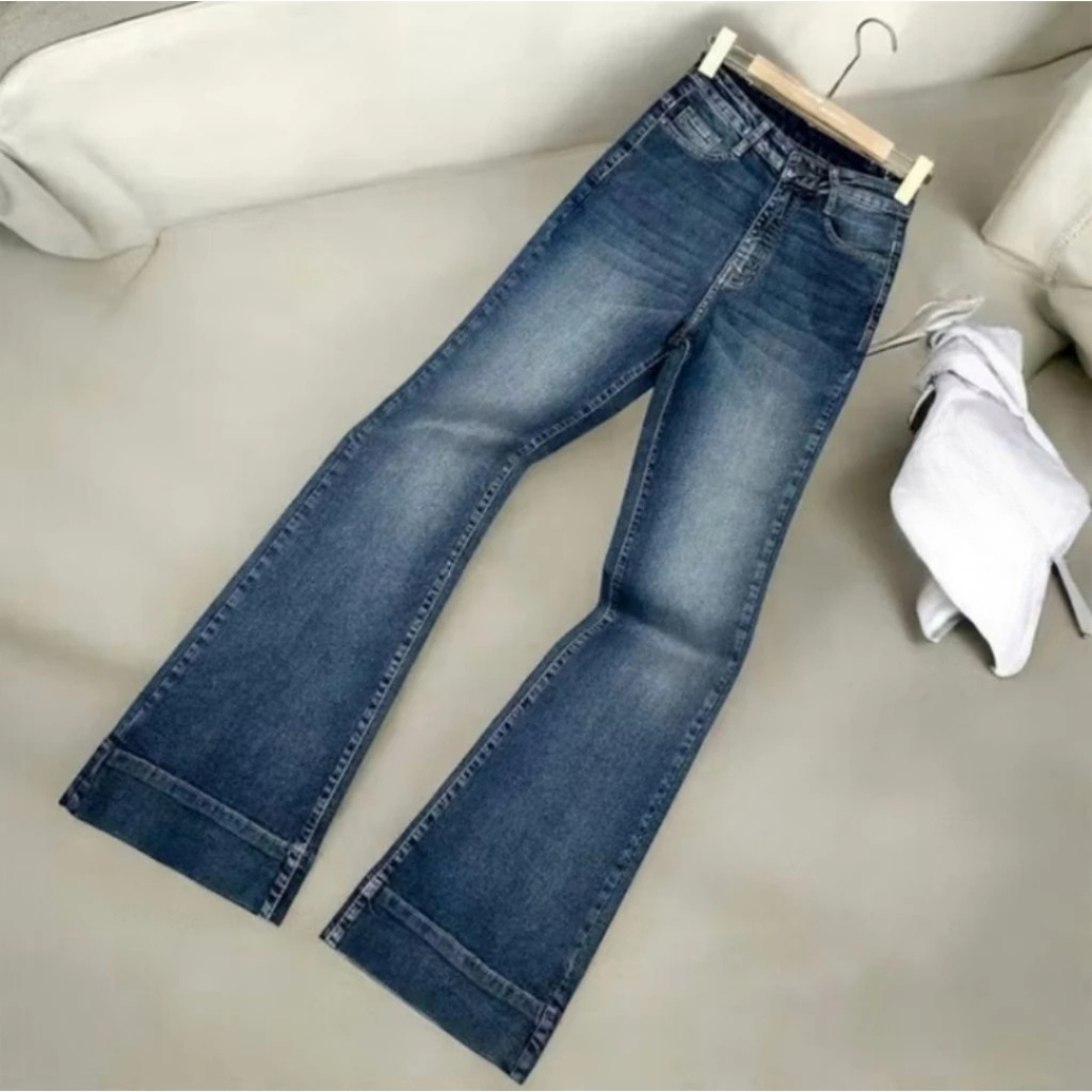 Daehoon Celana Cutbray Highwaist Wanita Lipat Bawah Jeans Cutbray Retro