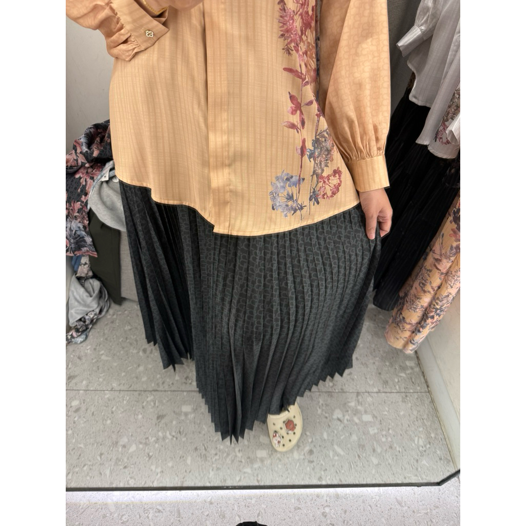 BENANG JARUM MONOGRAM